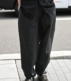 YE OLDE AND NEW MAN �ʔ̃y�[�W��